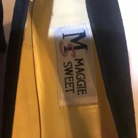 Maggie Sweet Retro Style 1.5 inch Heel Square Toe Silver Ring Top Shoe-Sz 7.5M - Picture 10 of 11